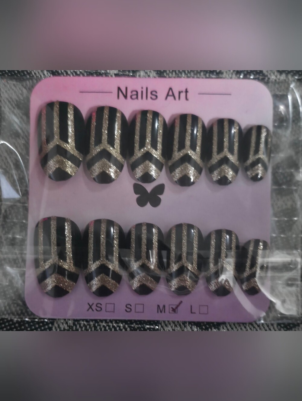 4/$20 Black And Gold Stripes Nails